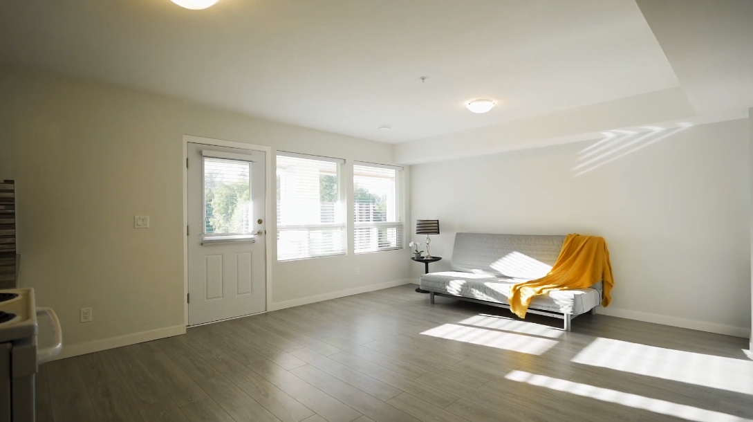 25 Interior Design Photos vs. 25340 Bosonworth Ave, Maple Ridge, BC Luxury Home Tour