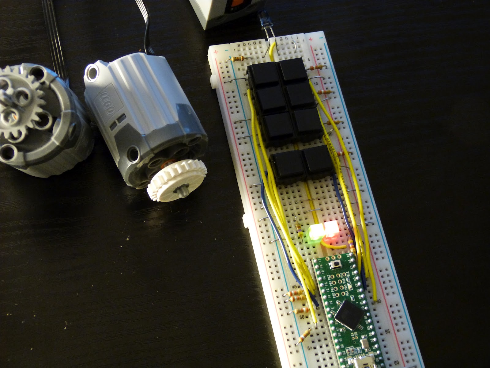 Artiom FEDOROV Blog: T?�l?�commande infrarouge lego power function et librairie arduino