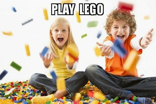 kids playing LEGO