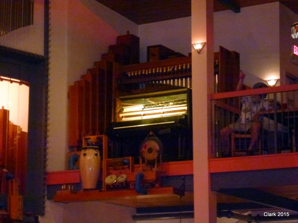 Road Runner Organ Stop Pizza Mesa, AZ