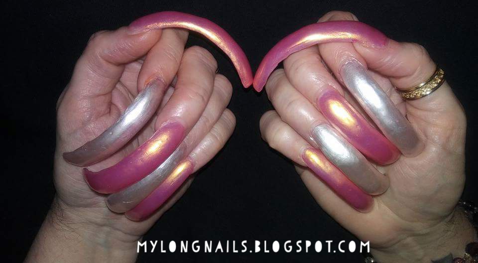 Long Nails: Mona 's super sexy long nail photos - 11