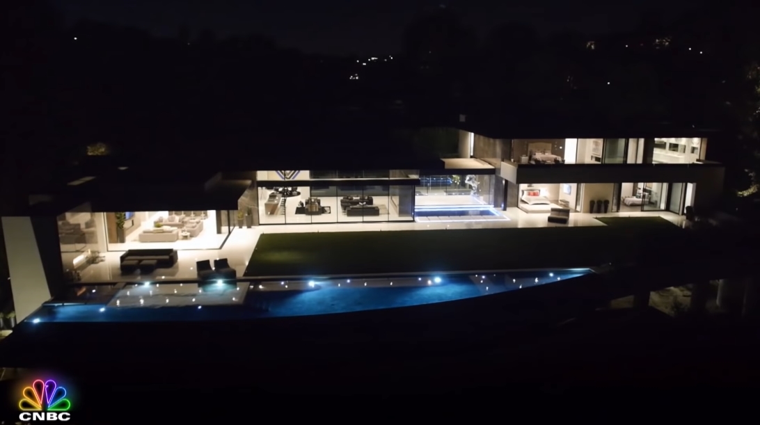 66 Interior Design Photos vs. Michael Jordan's Chicago & Bel Air Mega-Mansions Tour | Secret Lives of The Super Rich