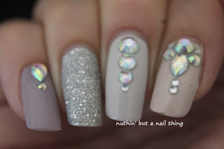 Easy blingy nail art Easy blingy nail art
