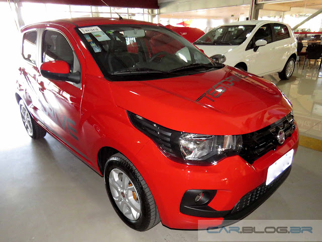 Fiat Mobi 2.016 - Página 4 Novo-Fiat-Mobi%2B%252882%2529