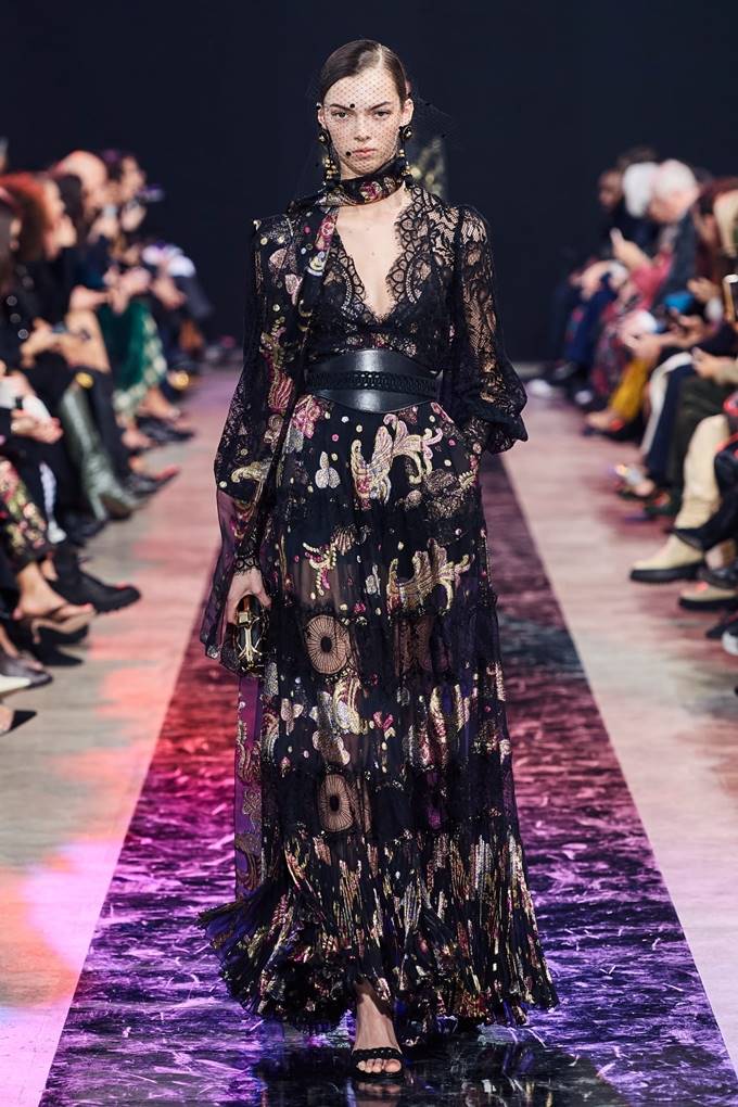 2020 F/W Paris Fashion Week Trend : Dreamy floral
