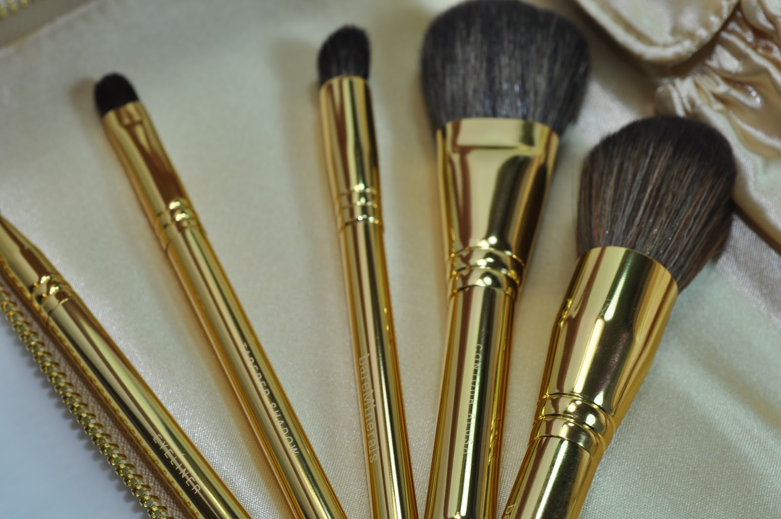 Bare Minerals Holiday 2012 The Dream Team Brush Set Review The
