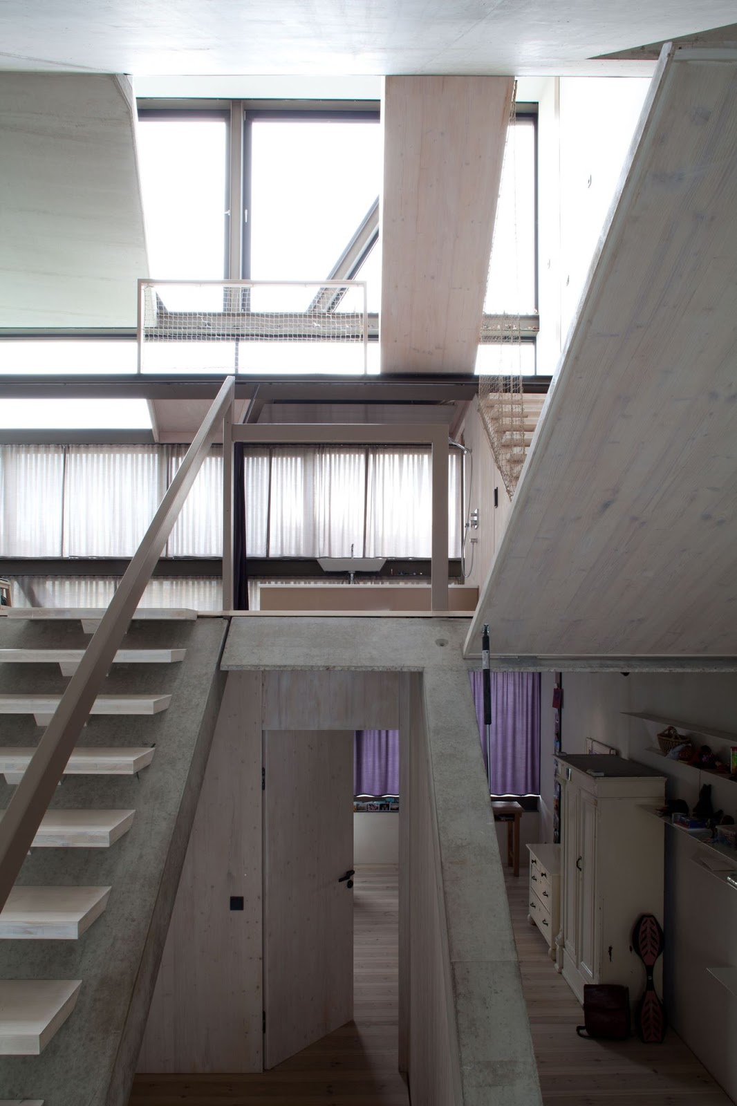 Volt Berlin Emma Louise Layla