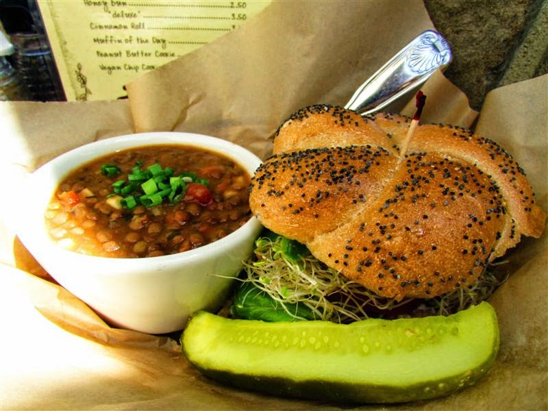 The Yellow Deli... HAERR TRIPPIN'