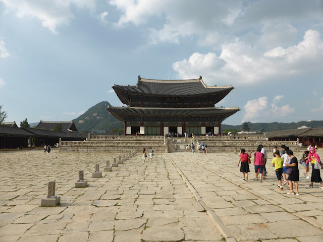 Geunjeongjeon Hall Geunjeongjeon Hall