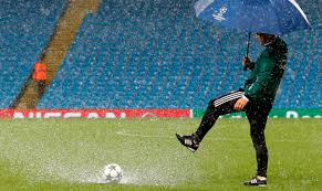 El Manchester City - Borussia Mönchengladbach es aplazado por intensas lluvía