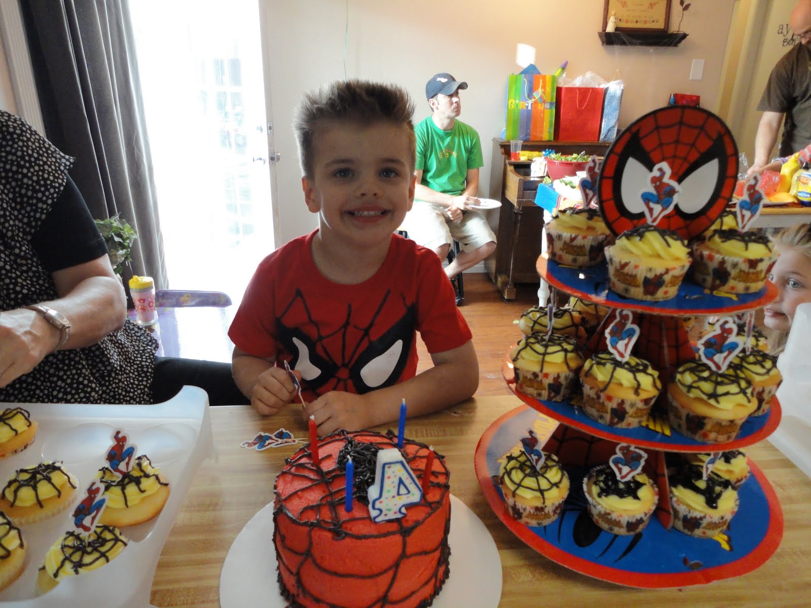 Britt's Bakery Spiderman cupcakes and cake