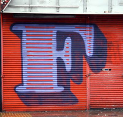graffiti alphabet letter F 