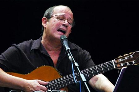 Silvio Rodriguez Un 15 De Abril Se Reencuentra Con El Público De Bolivia Después De Tres Décadas Efemérides Musicales Un Día Como Hoy En La Música Biografía El Blog De El