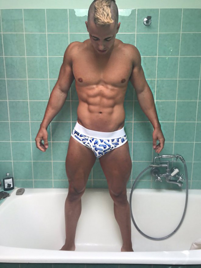 Vazou nova Nudes do rapper Candy Ken