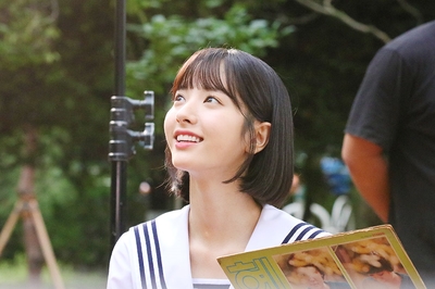 첫 주연맡아서 잘 하고 있는 보나.gif | 인스티즈