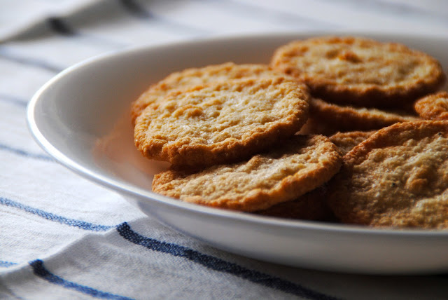 Havreflarn: galletas crujientes de avena suecas