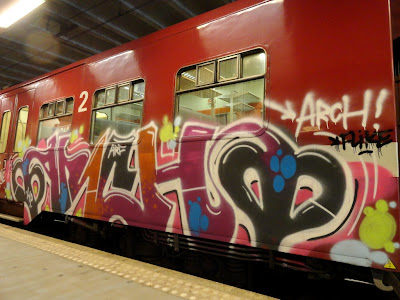 Arch graffiti