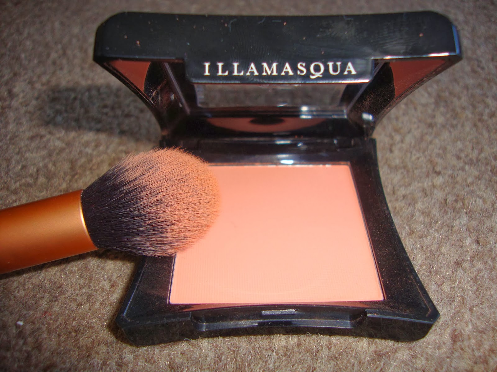 Illamasqua Blush in Lover Alice Anne