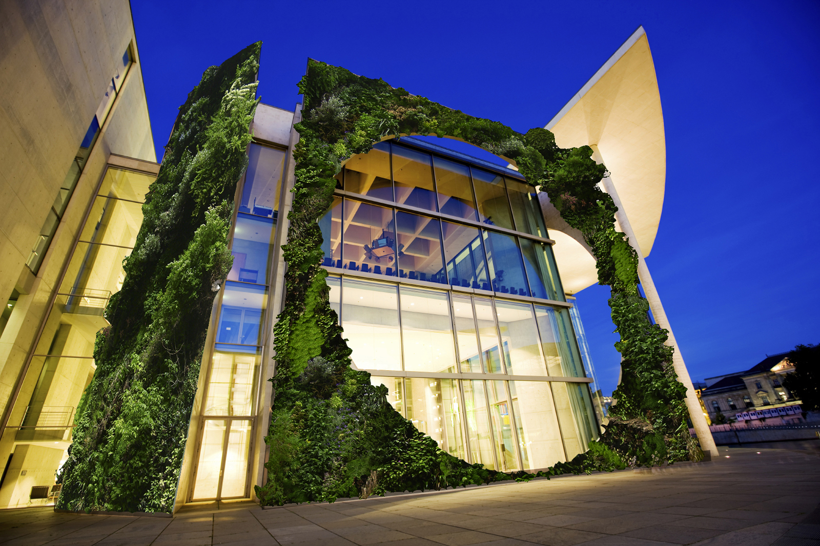 Green Walls/ Living Walls.... All things nice...