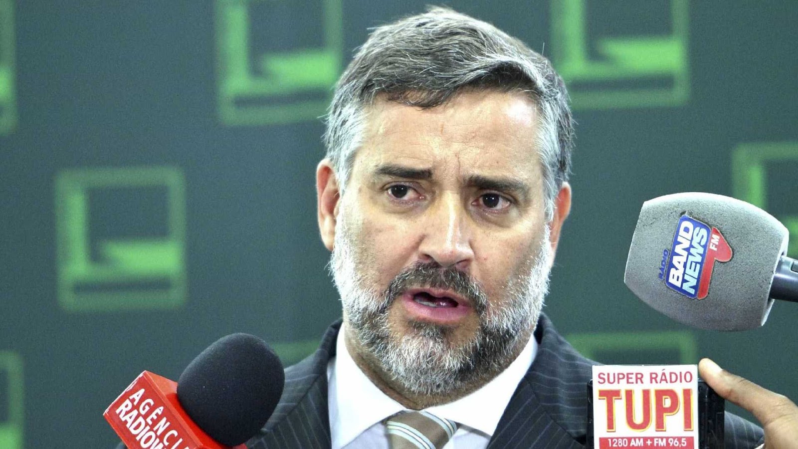Líder do PT na Câmara critica prisão de Cesare Battisti