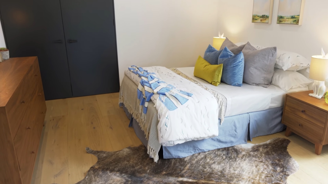 41 Interior Design Photos vs. 4 Velma Dr, Toronto Luxury Home Tour