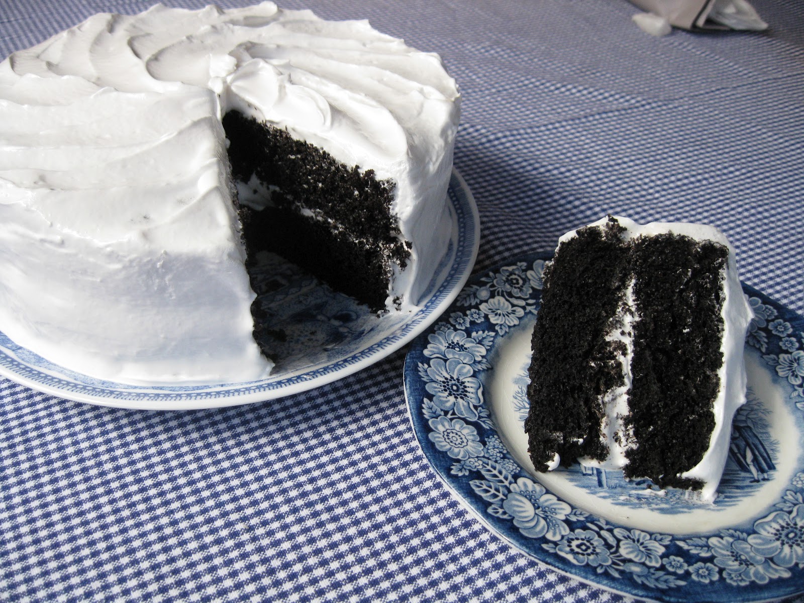 Baking Outside the Box: Black & White Cake