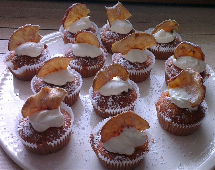 Applesauce Cupcakes