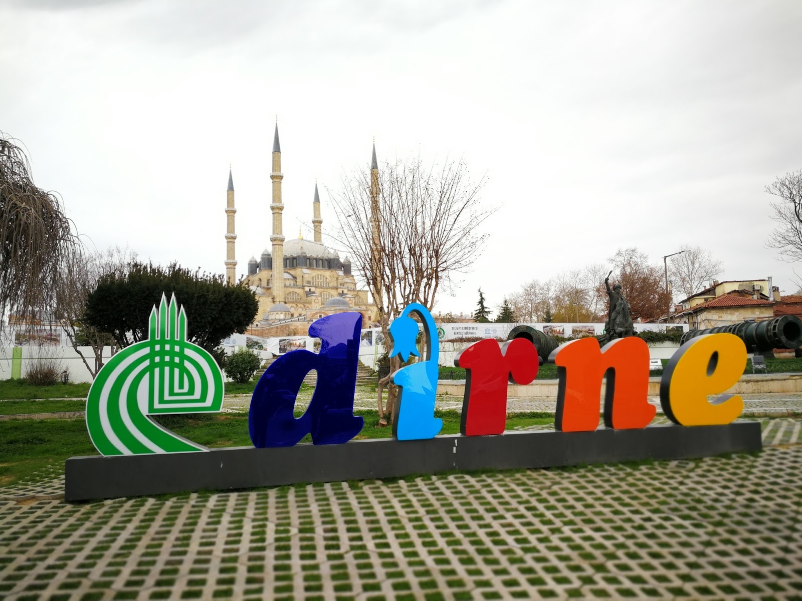 Osmanlı’nın Manevi Başkenti Edirne Osmanlı’nın Manevi Başkenti Edirne