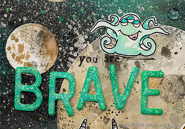 Layers of ink - Glow In The Dark Space Panel Tutorial by Anna-Karin Evaldsson. Tim Holtz Letterboard Sizzix.