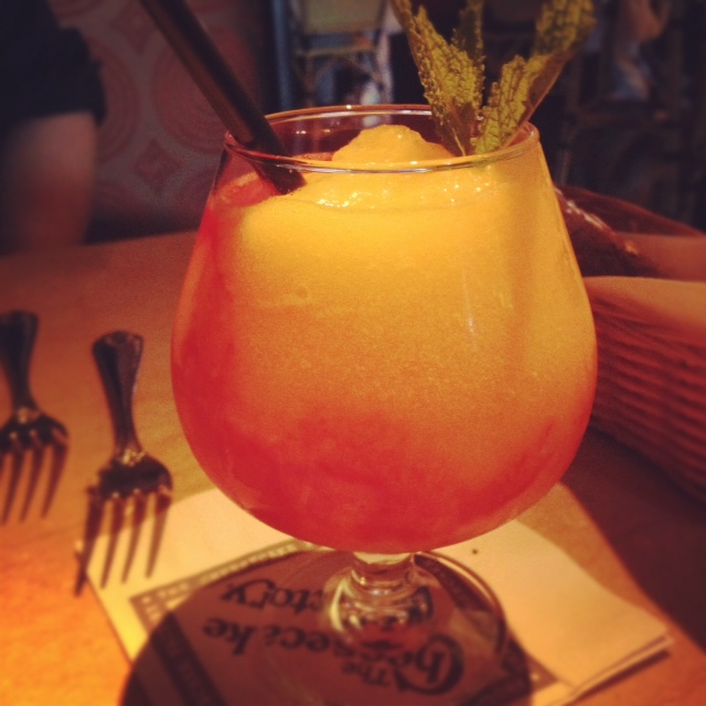 the momAHOLIC {diaries} Opening Soon! The Cheesecake Factory at