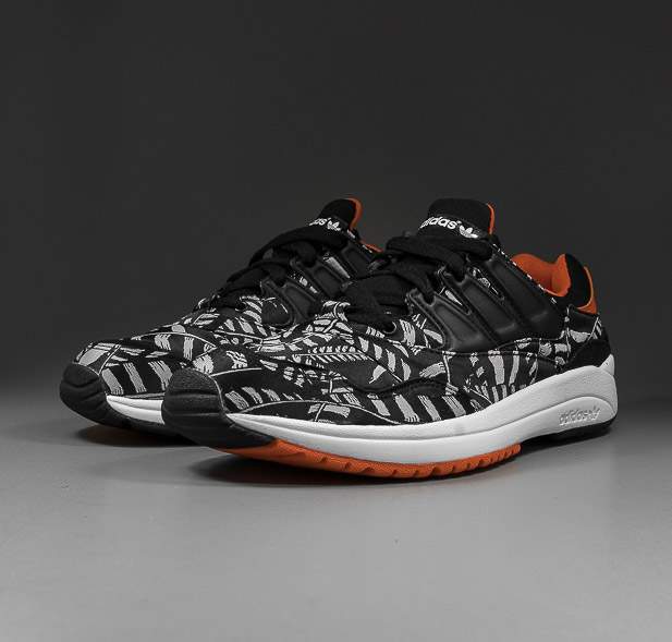 SOLEKITCHEN adidas Originals womens Torsion Allegra EF Jacquard