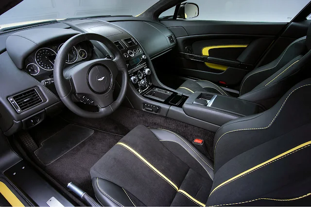 Aston Martin V12 Vantage S interior