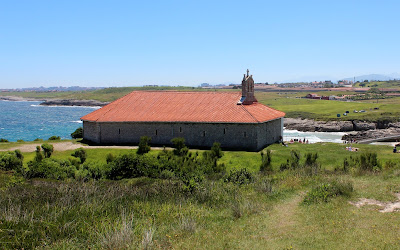 ermita Virgen del Mar. Costa Quebrada. Cantabria
