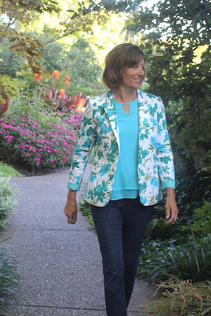 Mood Fabrics' floral pique jacket using Mimi G's Simplicity pattern 1167