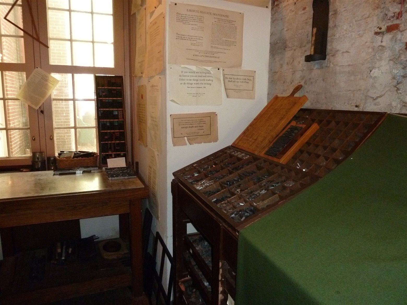 worm-s-eye-view-ben-franklin-print-shop