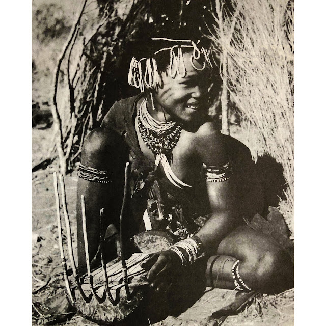 #San #Bushmen #Bochiman #Botswana #Namibia #Namibie #Kalahari #dongu thumb piano #xylophone #musical bow #shaman #trance #dance #traditional music #African music #world music #musique Africaine #vinyl #otherworldly #magic #rock art #art rupestre