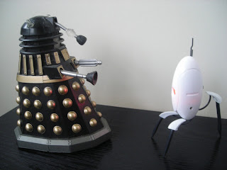 LED Portal Turret vs Dalek