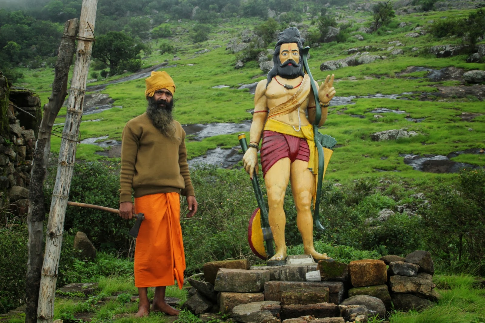 Babaji at Parashuram statue on Mahendragiri Babaji at Parashuram statue on Mahendragiri