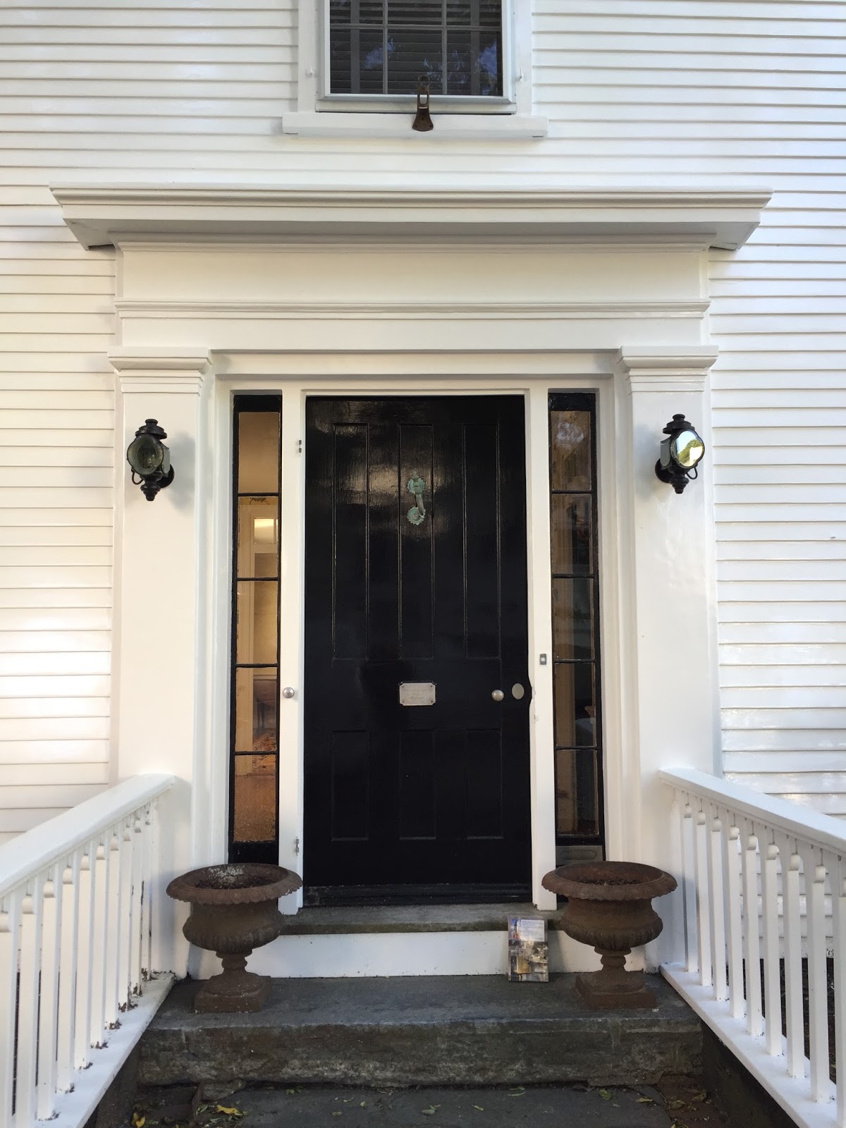 architect design™ The front doors of historic Nantucket