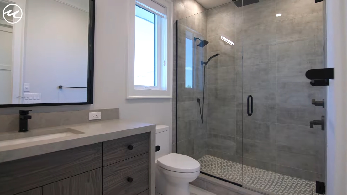 34 Interior Design Photos vs. Sanibel Island, FL Luxury Beachfront Mansion Tour