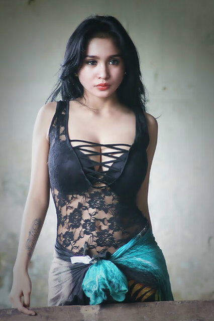 Bibie Julius Big Size Breasts Indonesian Adult Nude ModelSexiezPix Web Porn