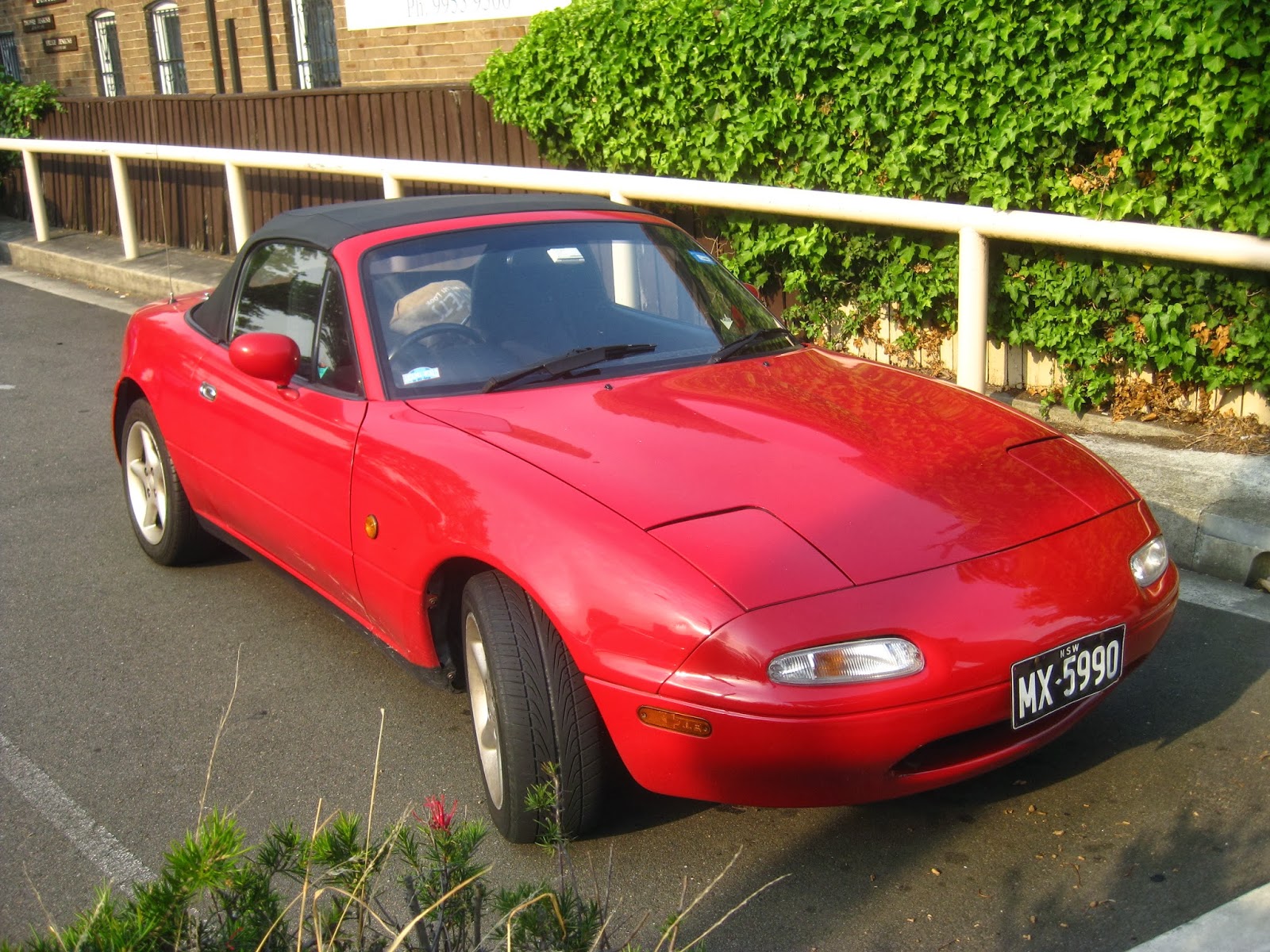 Aussie Old Parked Cars 1990 Mazda MX5
