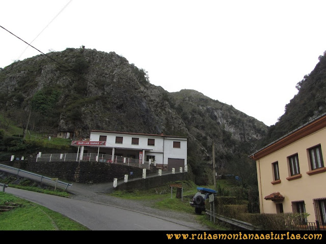 Ruta de las Xanas y Senda de Valdolayés: Salida del Molín de las Xanas