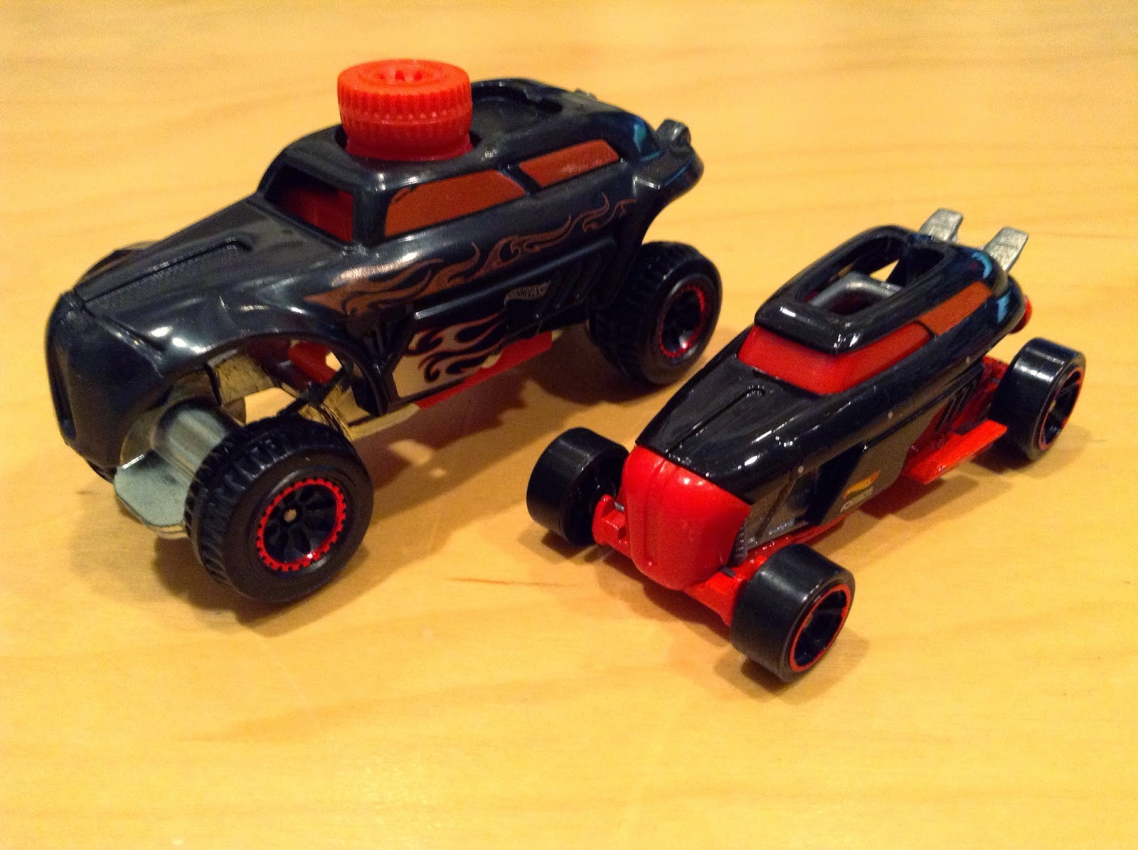 JULIAN'S HOT WHEELS BLOG Extreme Shoxx Rip Rod & Mainline Rip Rod