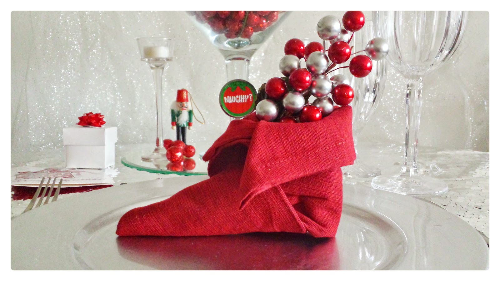 Elegant Festive Christmas Table Decorations Christmas Table ideas perfect for your Christmas table