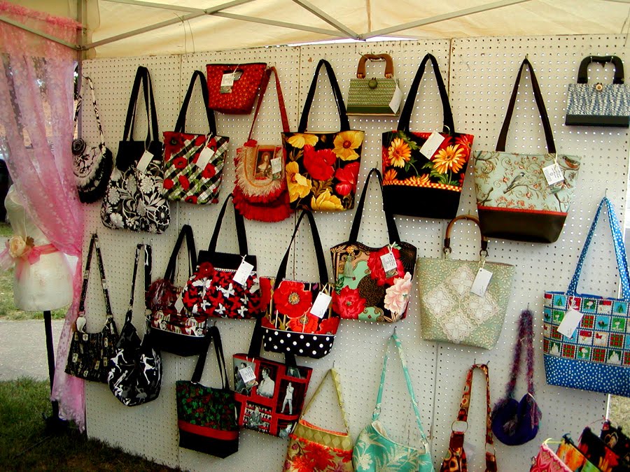 Gray Mountain PurseANalities & Accessories