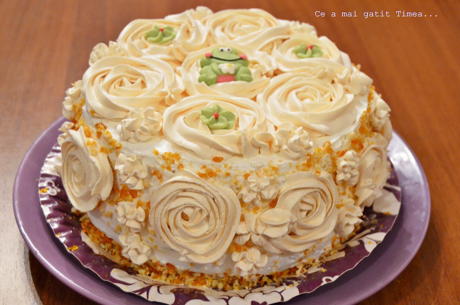 Tort cu frisca si caramel 2
