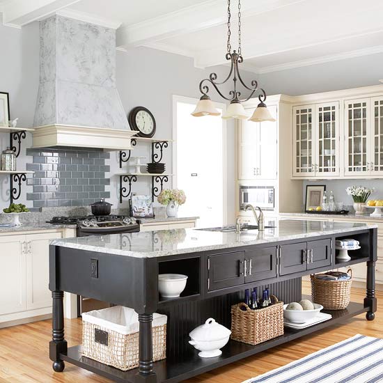 25 Beautiful Black and White Kitchens - The Cottage Market