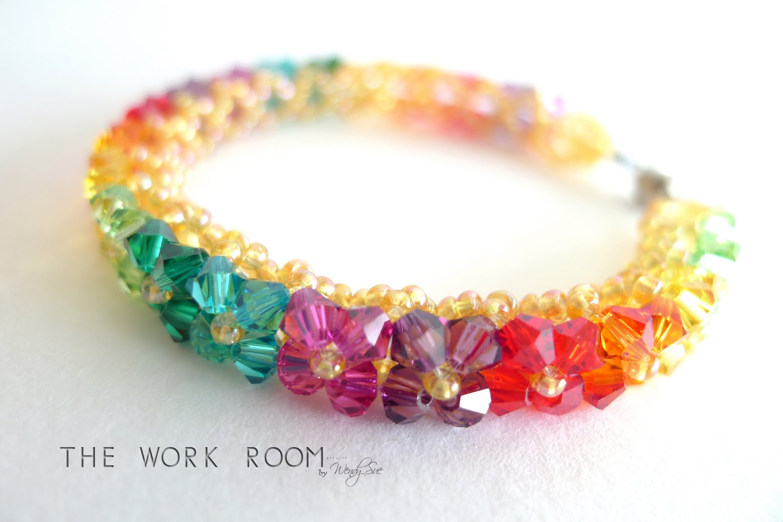 The Work Room TWR070 Rainbow Bangle Bracelet Tutorial