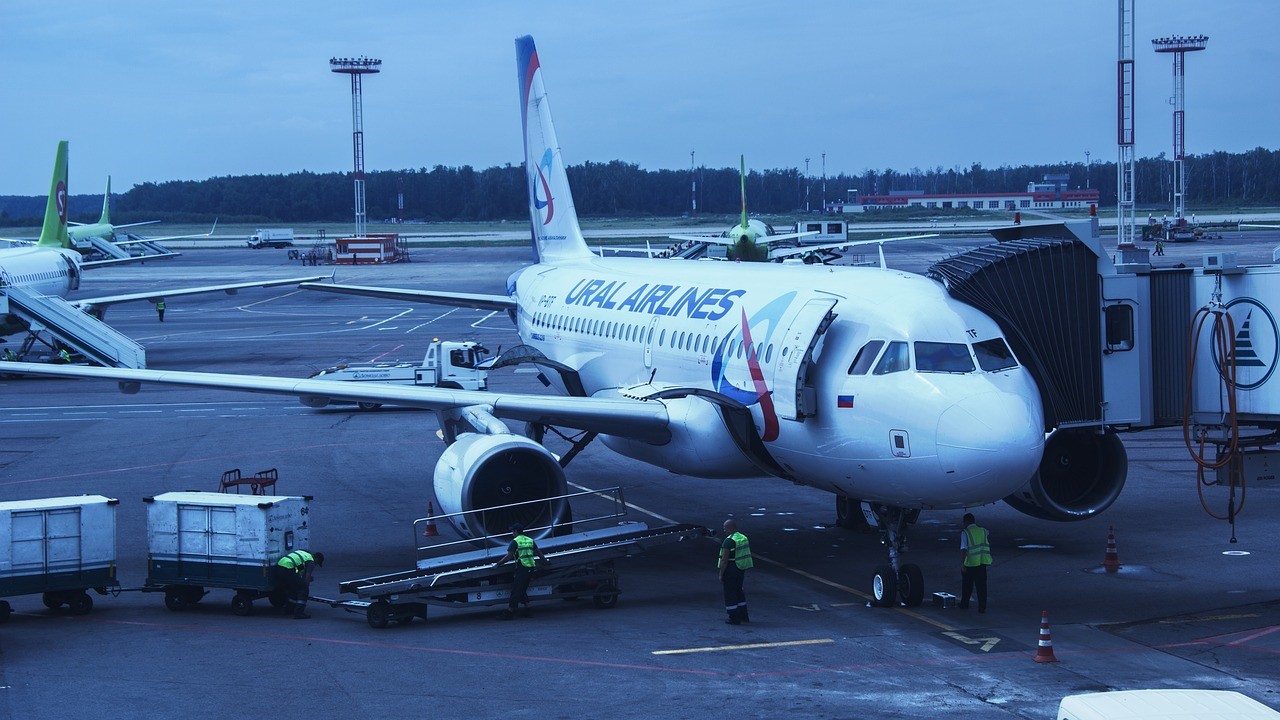 advantages and disadvantages of air travel When we are on holiday or intend to travel abroad as a tourist, we should firstly choose the means of traveling in my view, traveling by air is both advantages as well as disadvantages. advantages and disadvantages of air travel When we are on holiday or intend to travel abroad as a tourist, we should firstly choose the means of traveling in my view, traveling by air is both advantages as well as disadvantages.